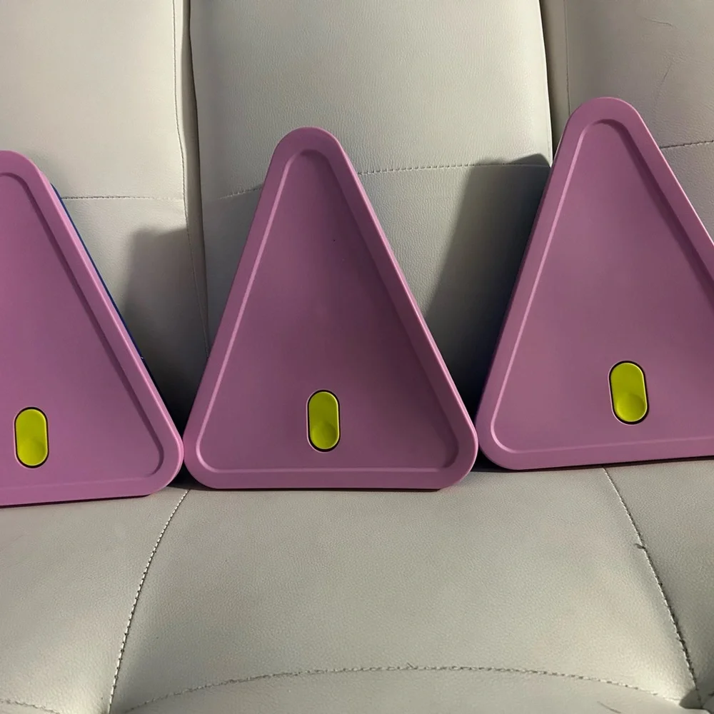 Blue and pink pizza-shaped lunchbox - Picture 2 of 3